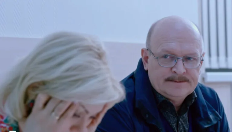 Момент из 14 серии 1 сезона