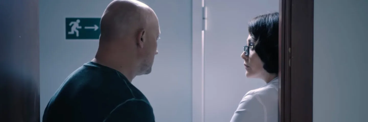 Кадр из 2 серии 1 сезона