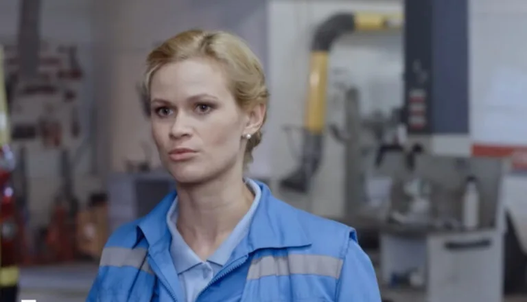 Момент из 5 серии 1 сезона