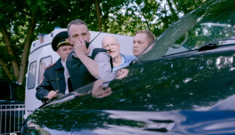 Момент из 6 серии 2 сезона