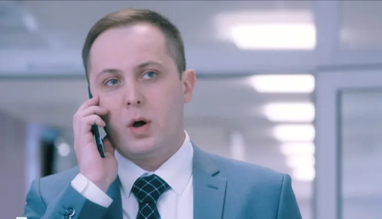 Момент из 11 серии 3 сезона