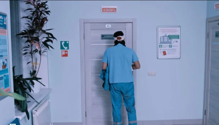 Момент из 7 серии 3 сезона