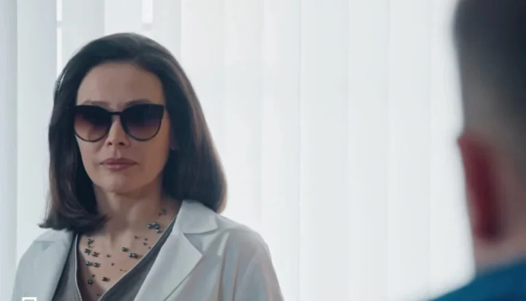 Момент из 15 серии 4 сезона