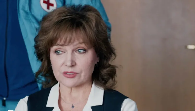 Момент из 9 серии 4 сезона