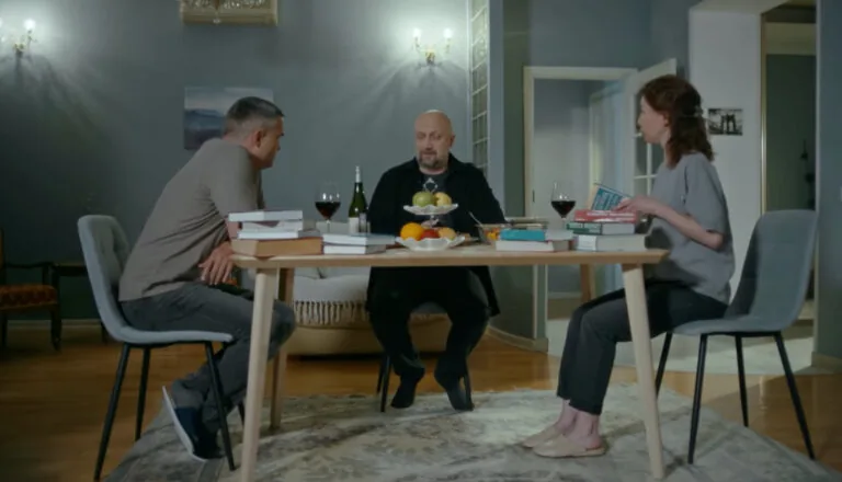 Момент из 10 серии 7 сезона