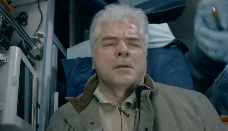 Момент из 1 серии 8 сезона